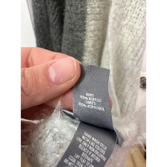 AERIE one size, gray, duo tone, scarf - Picture 9 of 11